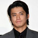 小栗旬の実家は小平か半田市で、自宅の場所は世田谷か目黒区で、ジムのある豪邸なのだそう